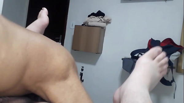 Pedreiros Gostam de Rabatildeo Parte 33 COMPLETO NO XVIDEOS RED passei pela obra e o pedreiro assobiou e disse que eu tinha um rabatildeo e me chamou pra ir no motel de noite  Fernando Devil