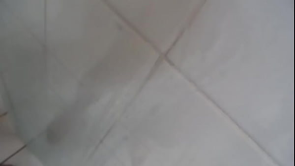 Pau cabeccediludo soltando muita porra