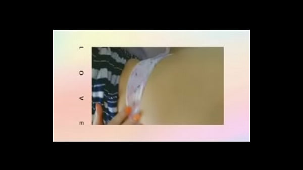 Novinha se mostrando