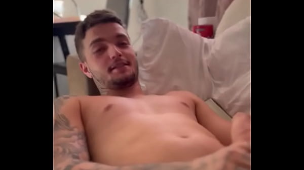 Meu piru natildeo descansa um minuto coitado