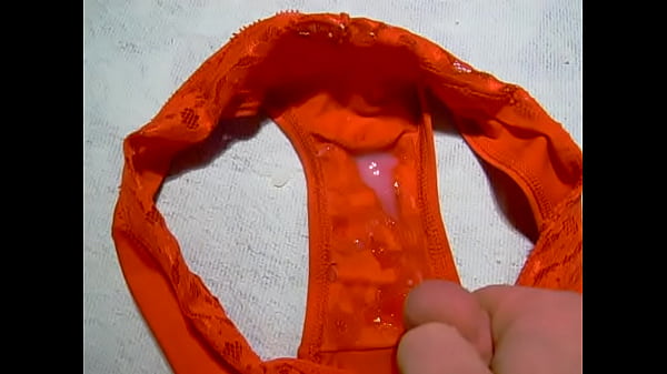 roter Slip mit SpermaAVI
