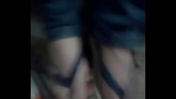 Escravo lambendo chinelo Havaianas 2 parte  Brasileiro