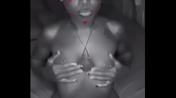 Lil bit a breastA big dick  is all that039s missing