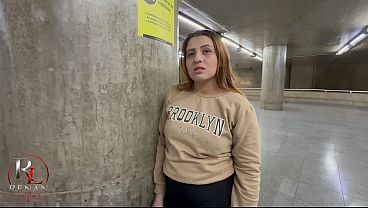 Mulher cai no golpe do tinder acaba virando do job  sexo no Metro Seacute