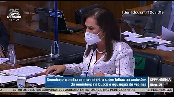 Senadora come o cu de exministro