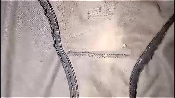 Que rico oler calzones sucios con fluidos y masturbarse