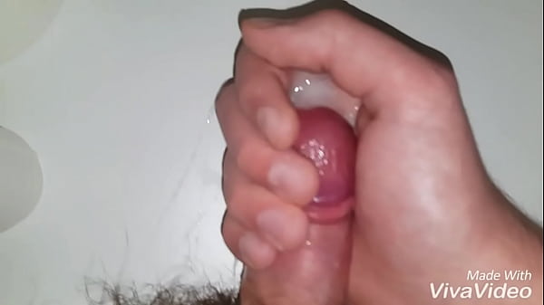 Selfmade i wank my dick vidio because im so horny with a Cumshot at the end