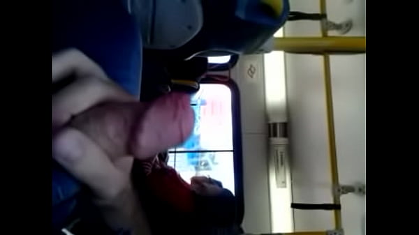 punheta no ocircnibus