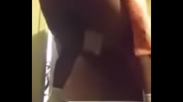 7912002 black chub ass shake