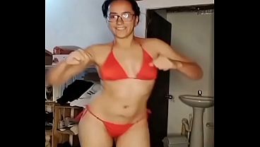 ldquoLa colombiana que todos estaacuten viendo en bikini rdquo