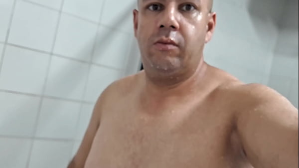 Faxineiro precisando dar uma