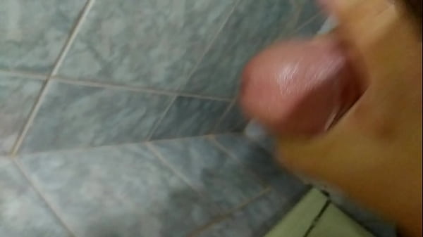 Tentando natildeo gozar