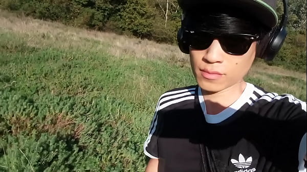 Jon Arteen pulls out his beautiful penis and urinates outdoors Asian gay pornography featuring an effeminate young man