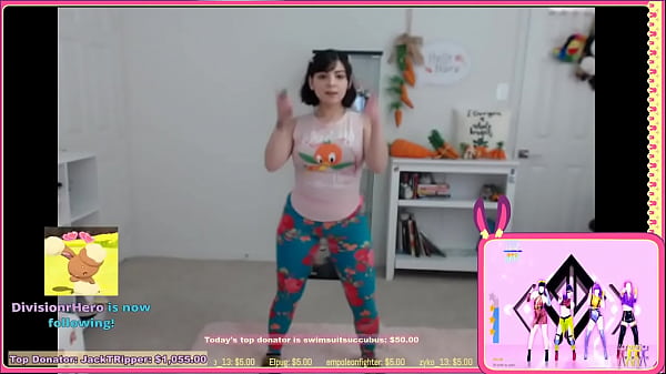 Culona bailando en vivo para comunidad gamer