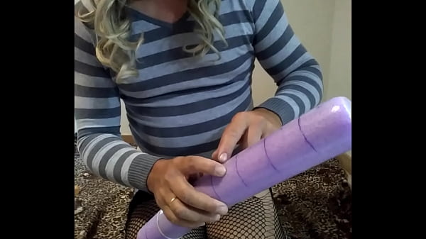 CDzinha Sheila introduzi macarratildeo de piscina no meu cuacute