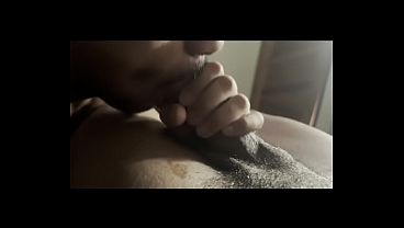 Botei heacutetero pra mamar escondido da namorada  I put straight guy to suck hidden from his girlfriend
