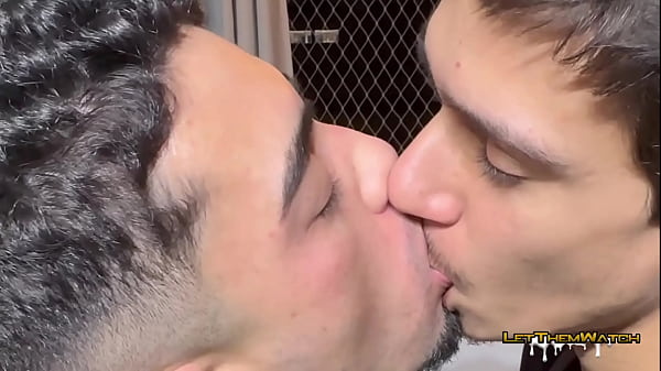CHAMEI O COLEGA DE ACADEMIA PRA FAZER UM TREINO EM CASA POREacuteM FIZEMOS UMA PUTARIA GOSTOSA