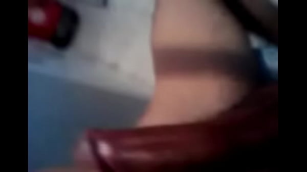 batendo uma bronha gostosa