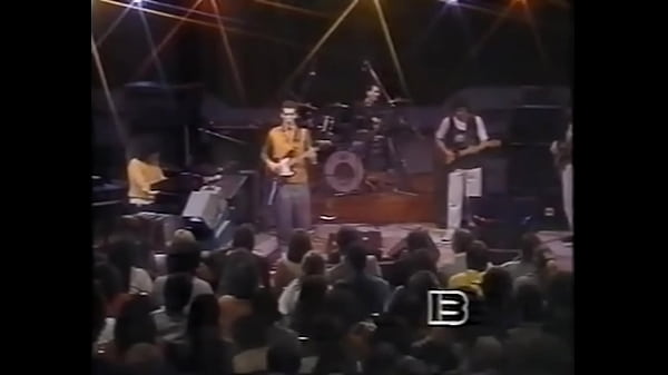 El anillo del Capitaacuten Beto  Spinetta Jade  Badiacutea amp Ciacutea  1984