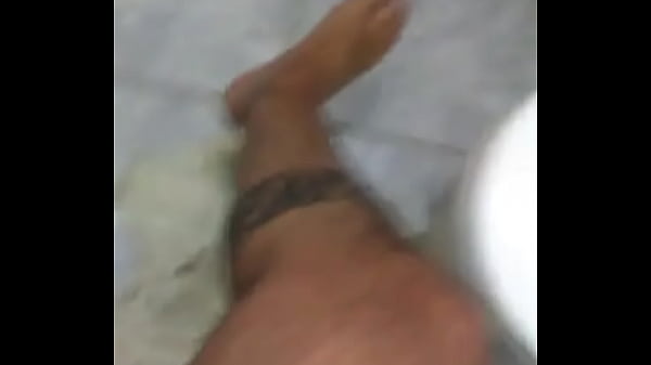 Tattoo e rola perna panturrilha Maringaacute