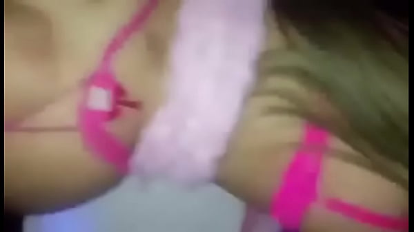 Ela esta com muito tesatildeo a melhor de Ponta GrossaPR