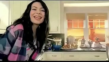 Miranda Cosgrove  Raining Sunshine