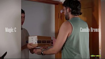 I Have No Cash So Delivery Guy Magic C Gets Paid With My Big Daddy Ass ndash Bareback Creampie Pushout