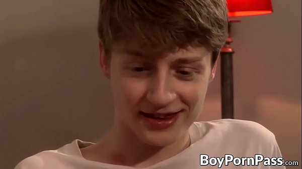 Bigdick bottom039s tight butt hole slammed by enticing twink
