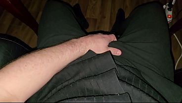 PhantomGentX ndash Behaarter Daddy wichst nach Feierabend seinen riesigen Schwanz