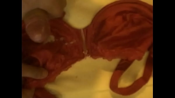cum on bra ex girlfriend 2  red bra