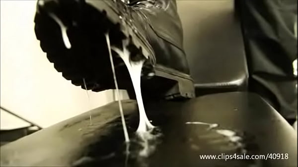 BOOT DOMINATION FROM MUSCULAR CAPTAIN  165