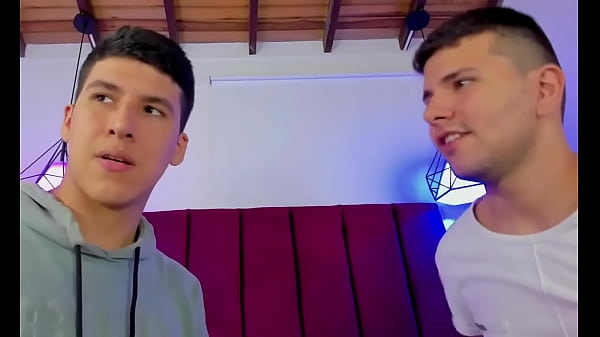 QUANDO EU TE VEJO NADA MAIS IMPORTA POR FAVOR COME A MINHA XOTA