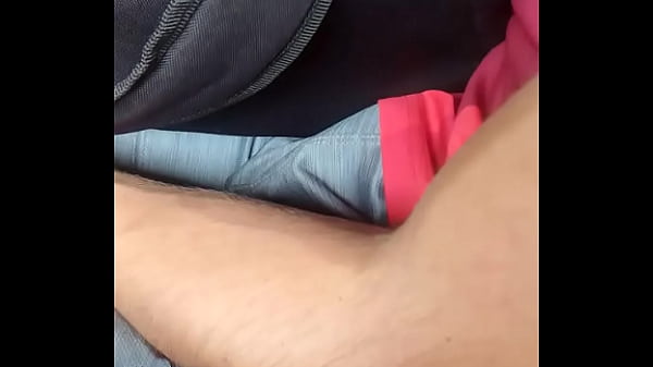 Se agarra el bulto 3