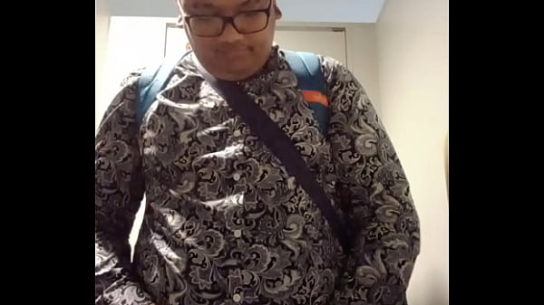 Vaibhav Jerks Off amp Cums In A Public Toilet Whilst Smartly Dressed