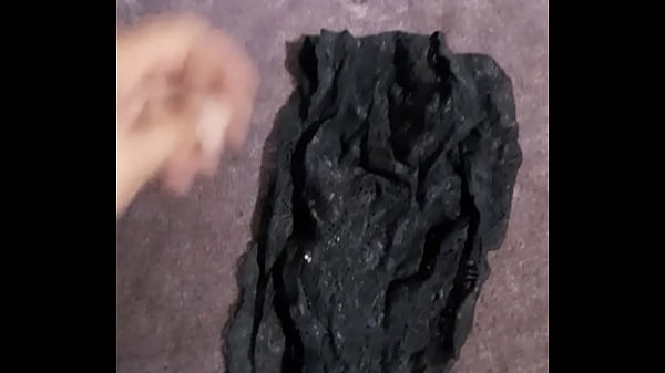 Encaje negro de vecina mayor