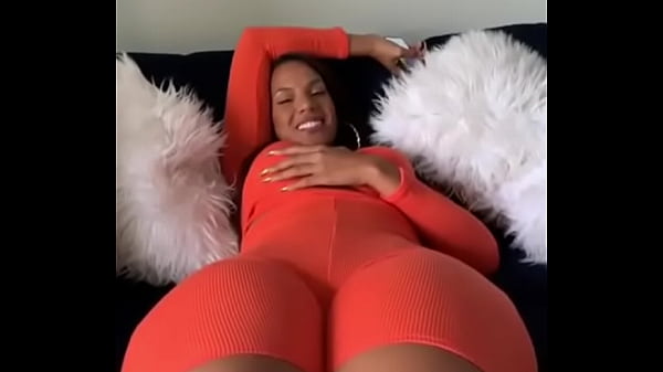 Queen Sexy  MILF