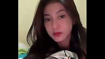 Cewek live cantik sekali