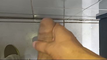 Punheta bem gostosa