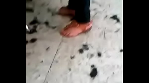 trim 4AAC2F06 D14E 4B92 83D7 638BE94AAF8B MOV