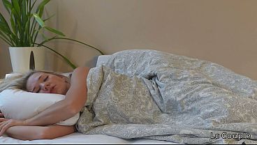 Morning Heat  mdash  A Real Couple Wakes Up Together